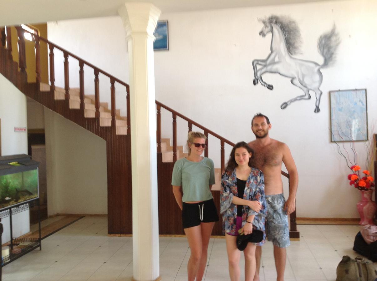 Ninnada Beach Hotel Marawila Zewnętrze zdjęcie
