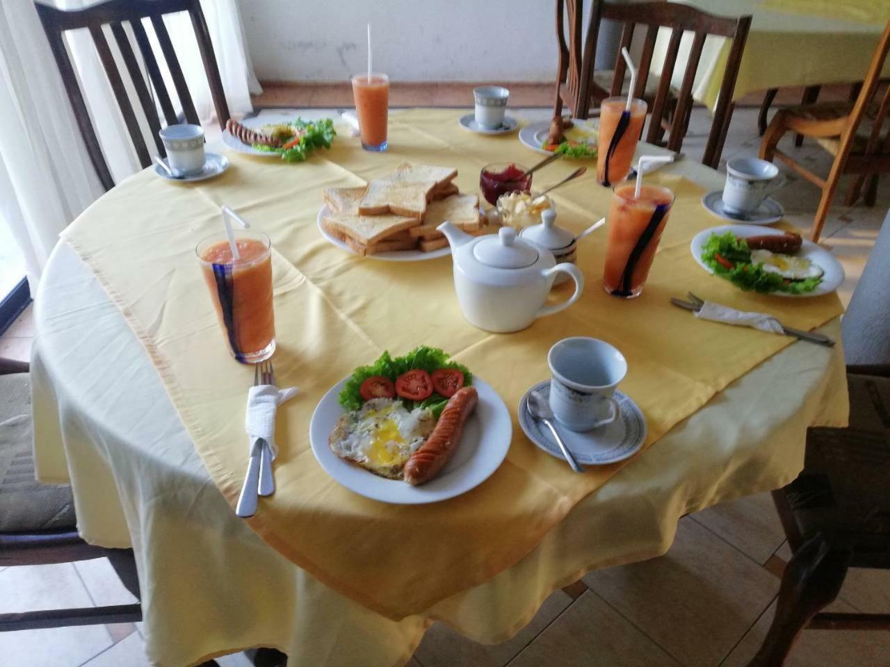 Ninnada Beach Hotel Marawila Zewnętrze zdjęcie
